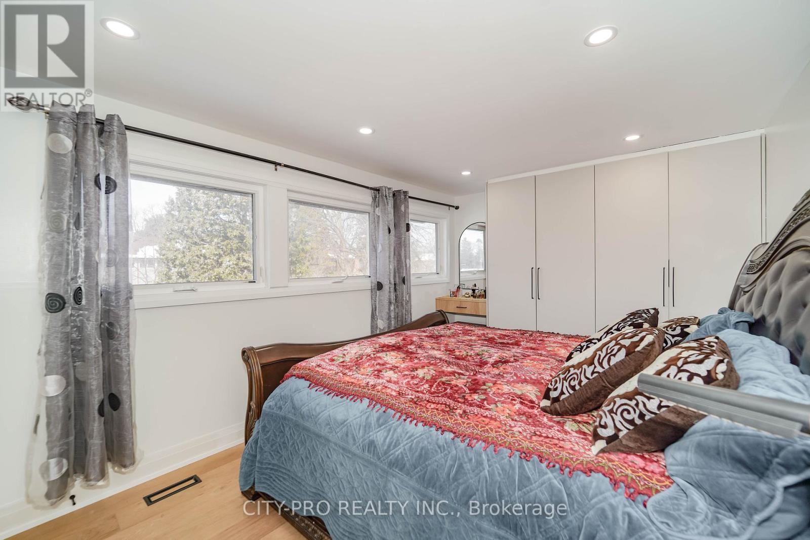 2848 Windwood Drive, Mississauga, Ontario  L5N 1W6 - Photo 24 - W12840446