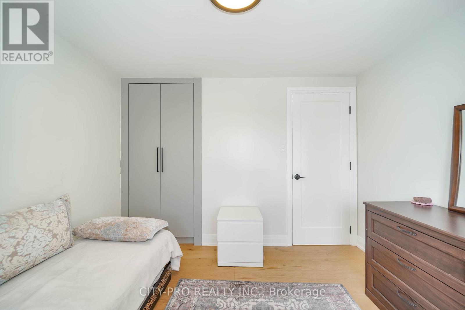 2848 Windwood Drive, Mississauga, Ontario  L5N 1W6 - Photo 31 - W12840446