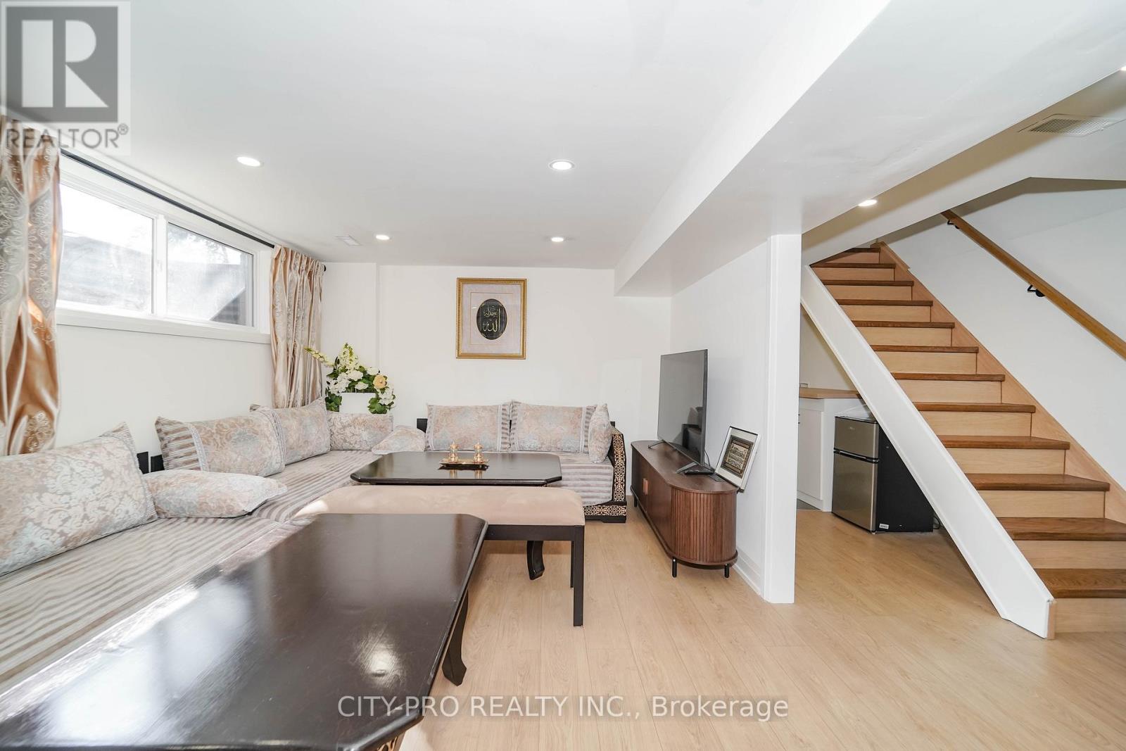 2848 Windwood Drive, Mississauga, Ontario  L5N 1W6 - Photo 32 - W12840446