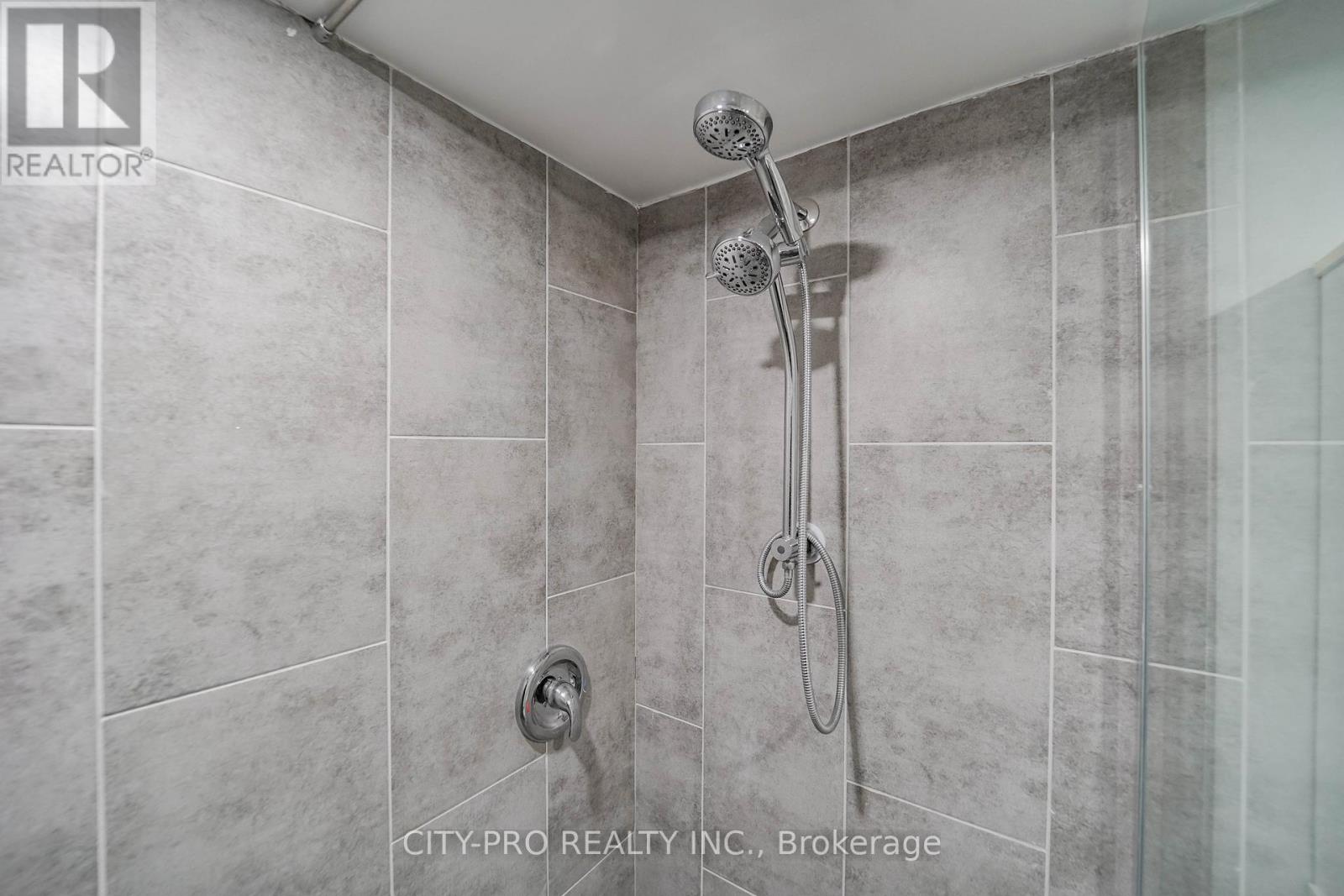 2848 Windwood Drive, Mississauga, Ontario  L5N 1W6 - Photo 40 - W12840446