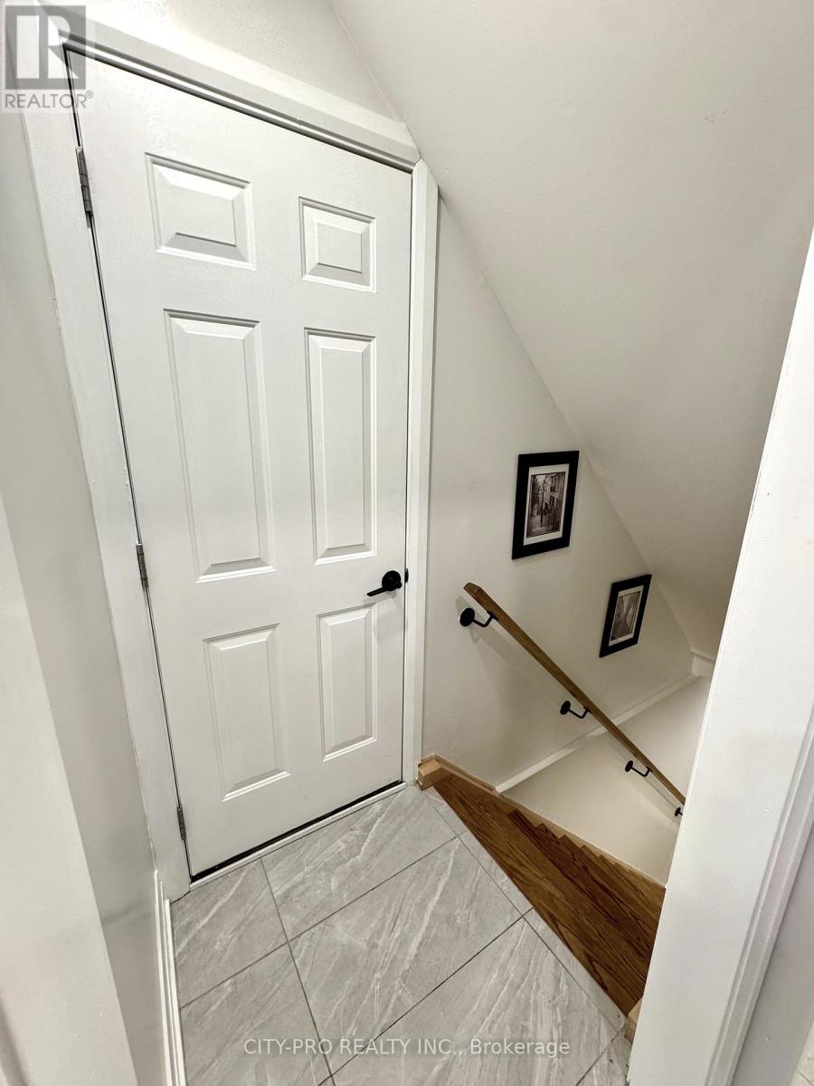 2848 Windwood Drive, Mississauga, Ontario  L5N 1W6 - Photo 44 - W12840446