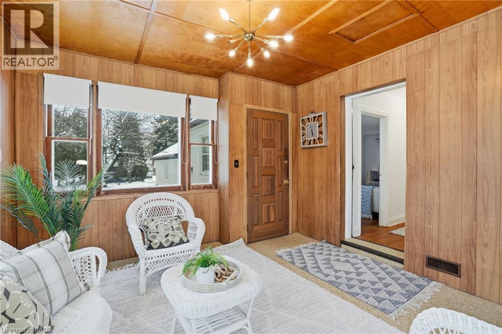 170 Dufferin Street, Hamilton, Ontario  L8S 3N7 - Photo 3 - 40809151