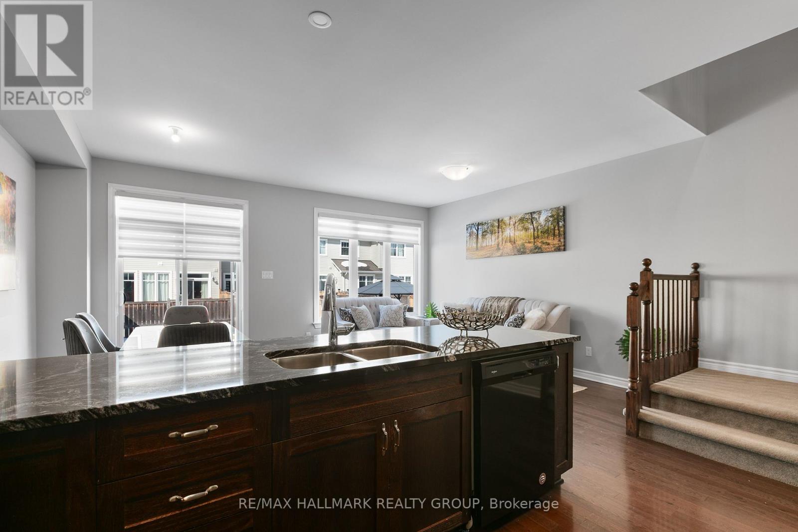 813 Miikana Road, Ottawa, Ontario  K1X 0G5 - Photo 10 - X12839202