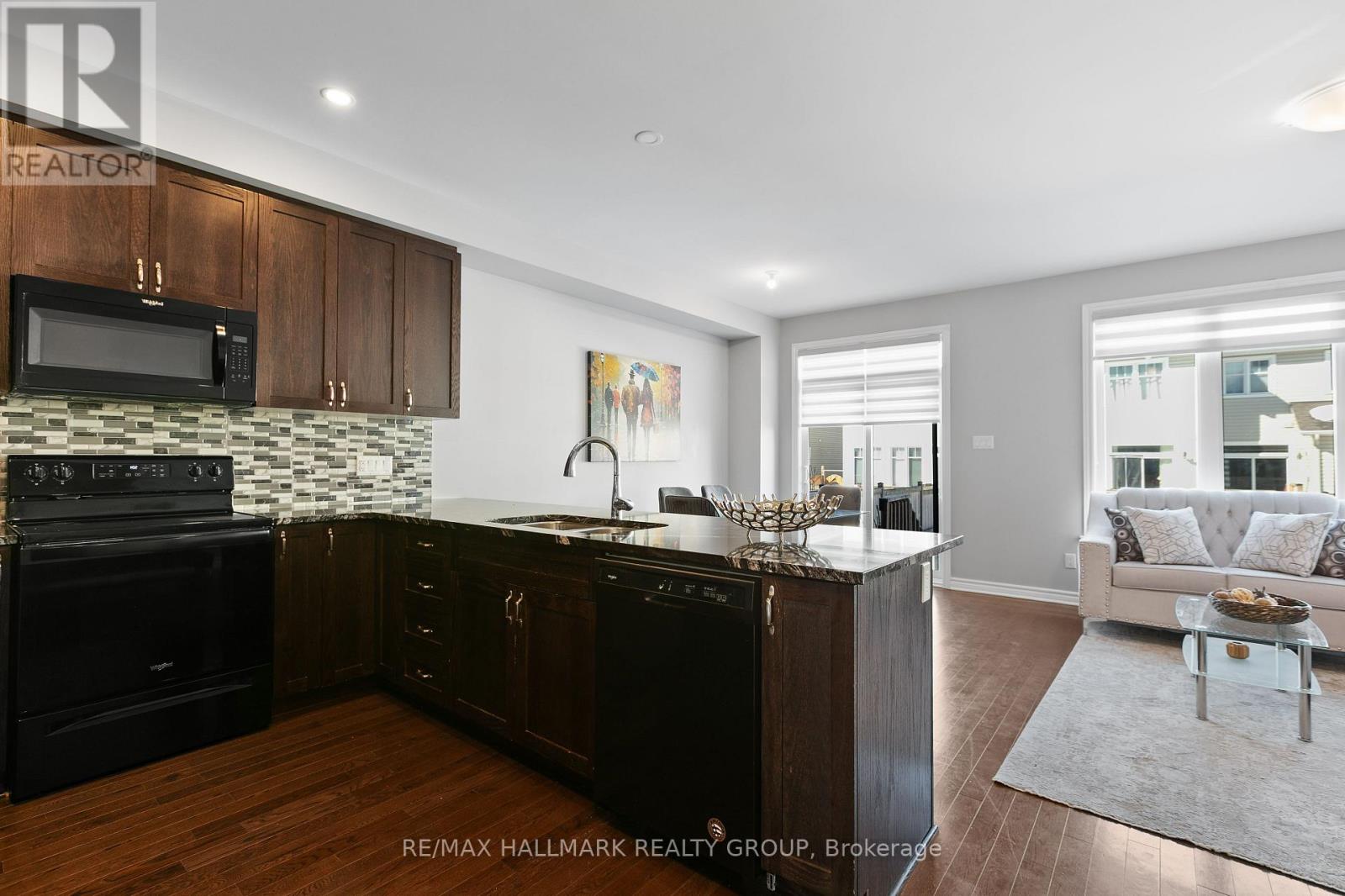 813 Miikana Road, Ottawa, Ontario  K1X 0G5 - Photo 11 - X12839202