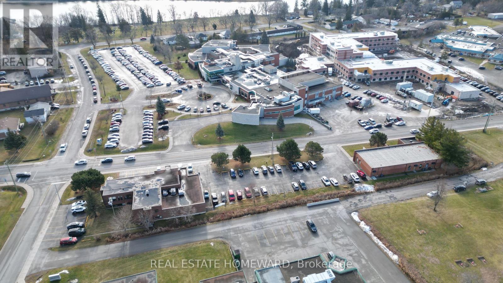 307-307b Bridge Street, Greater Napanee, Ontario  K7R 3L1 - Photo 4 - X12830370