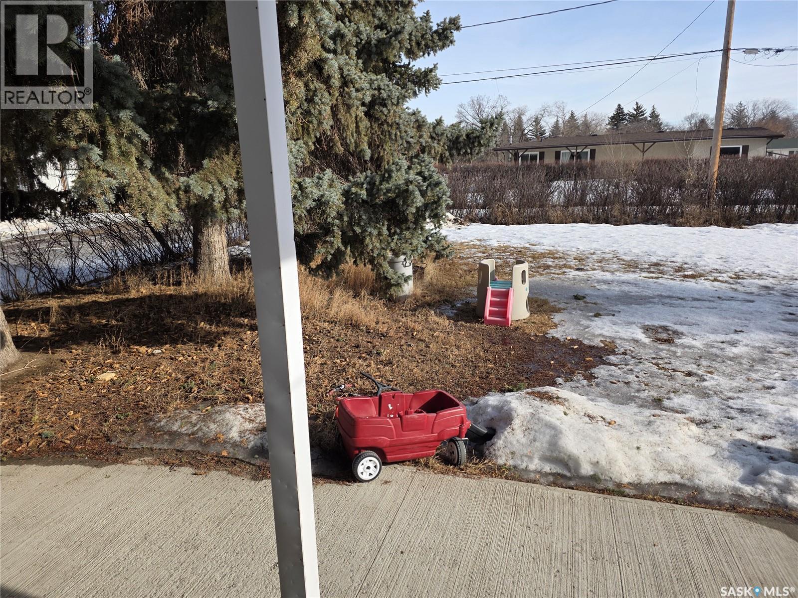 403 Thomson Street, Outlook, Saskatchewan  S0L 2N0 - Photo 31 - SK029228