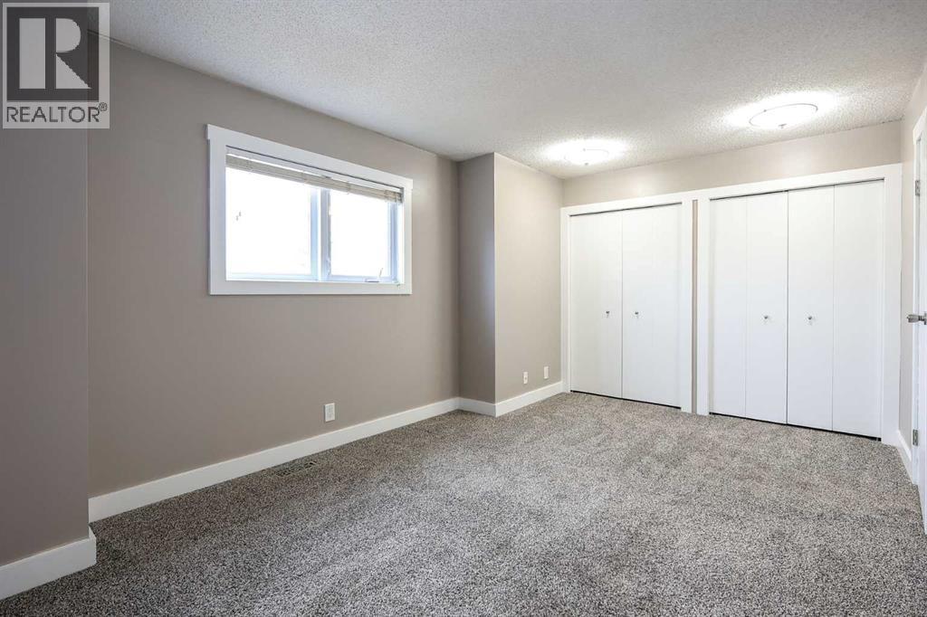 30 Ellenwood Drive, Red Deer, Alberta  T4R 2E3 - Photo 16 - A2287004