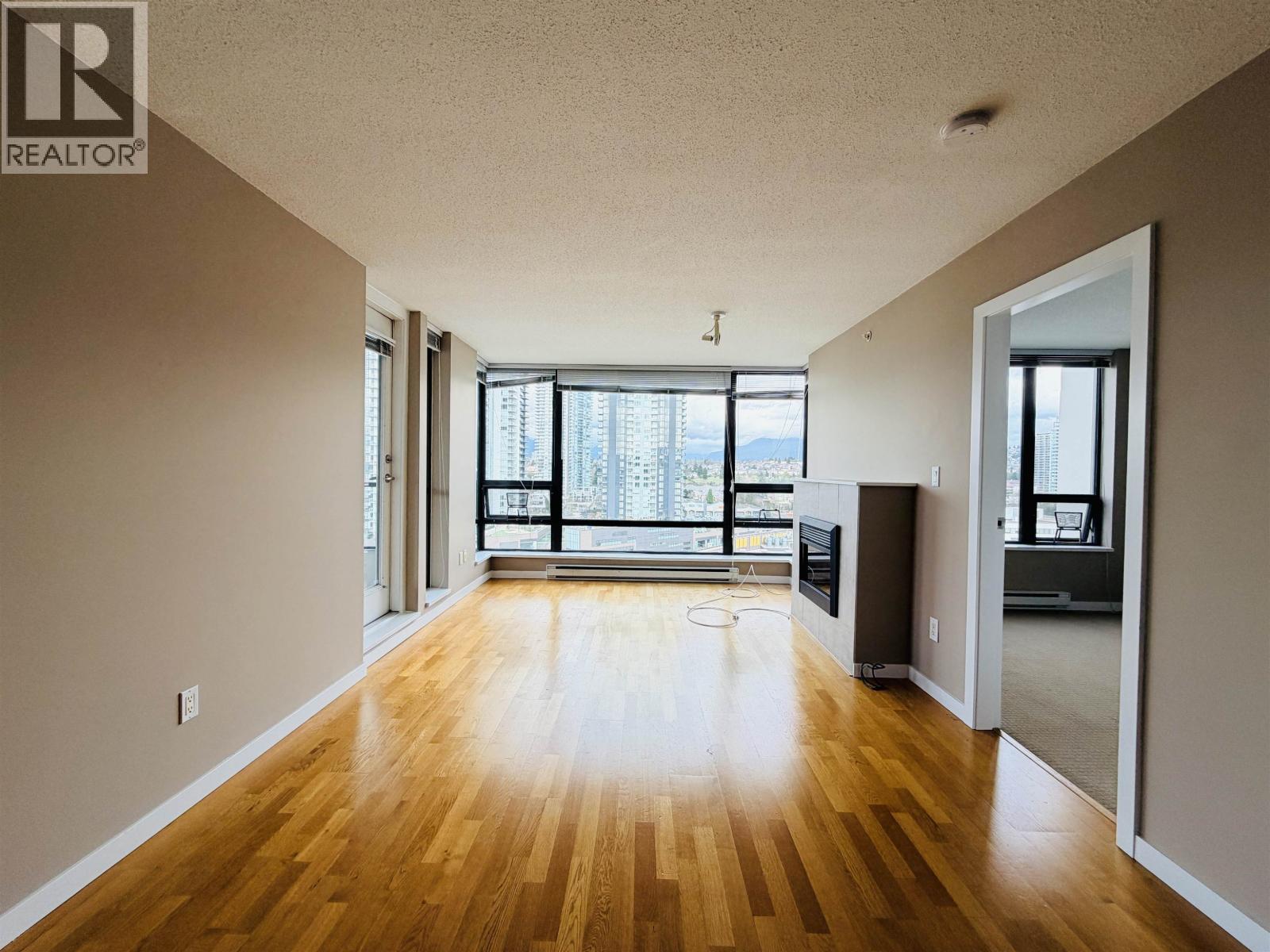 4178 Dawson Street, Burnaby, British Columbia  V5C 0A1 - Photo 2 - R3094471