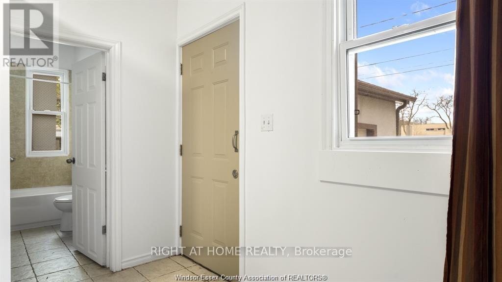 762 Aylmer Avenue E, Windsor, Ontario  N9A 1V3 - Photo 10 - X12840218
