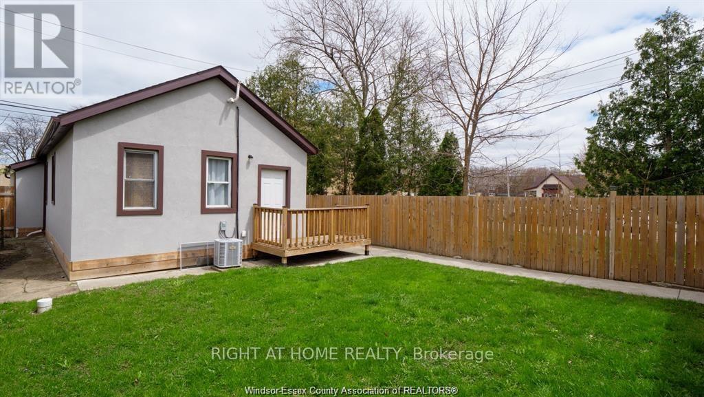 762 Aylmer Avenue E, Windsor, Ontario  N9A 1V3 - Photo 2 - X12840218