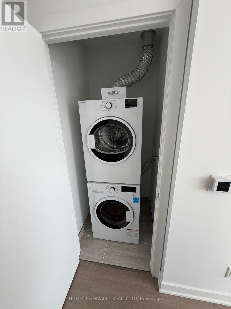 1704 - 25 Wellington Street S, Kitchener, Ontario  N2G 0G5 - Photo 12 - X12840314