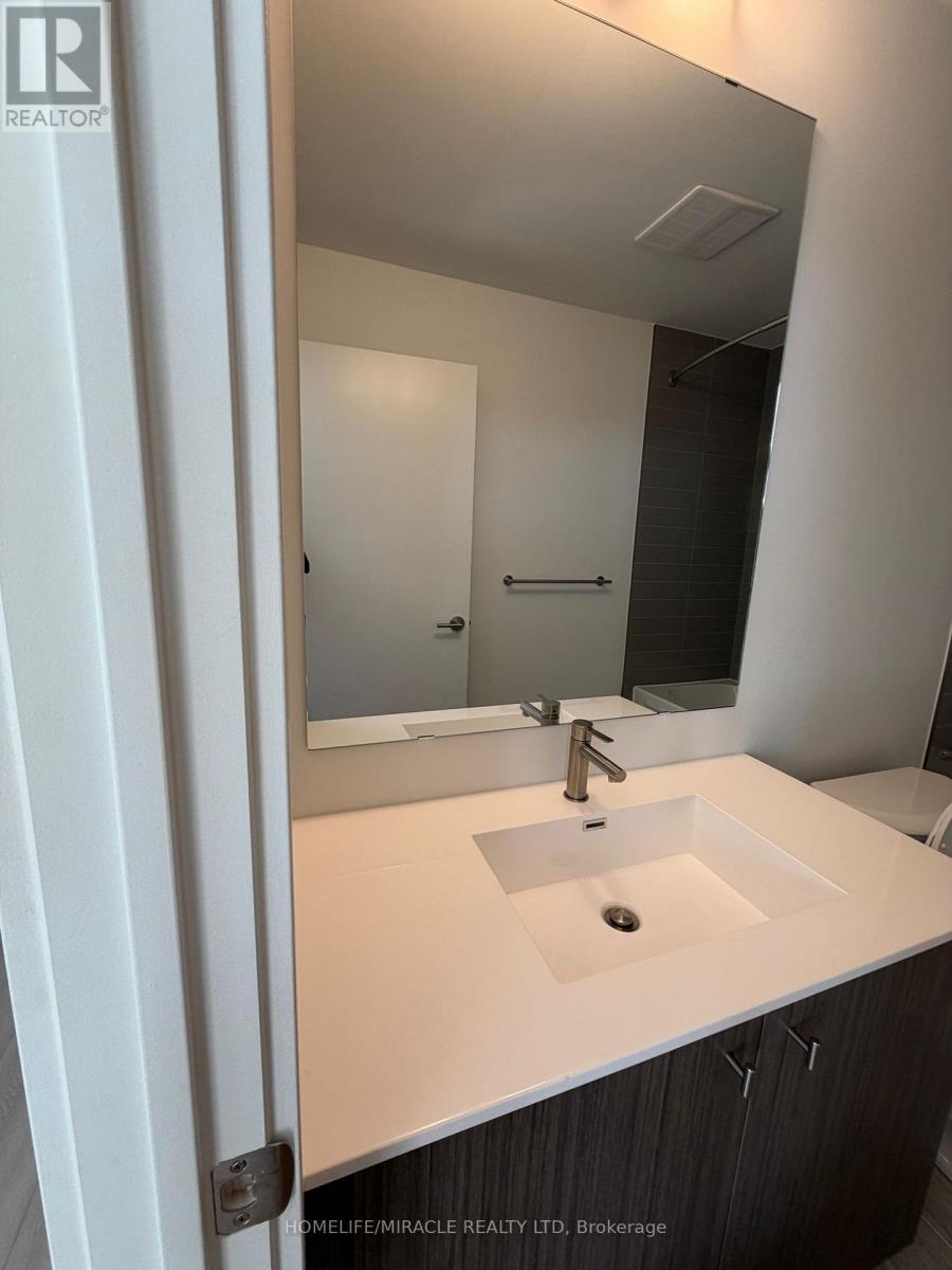 1704 - 25 Wellington Street S, Kitchener, Ontario  N2G 0G5 - Photo 13 - X12840314