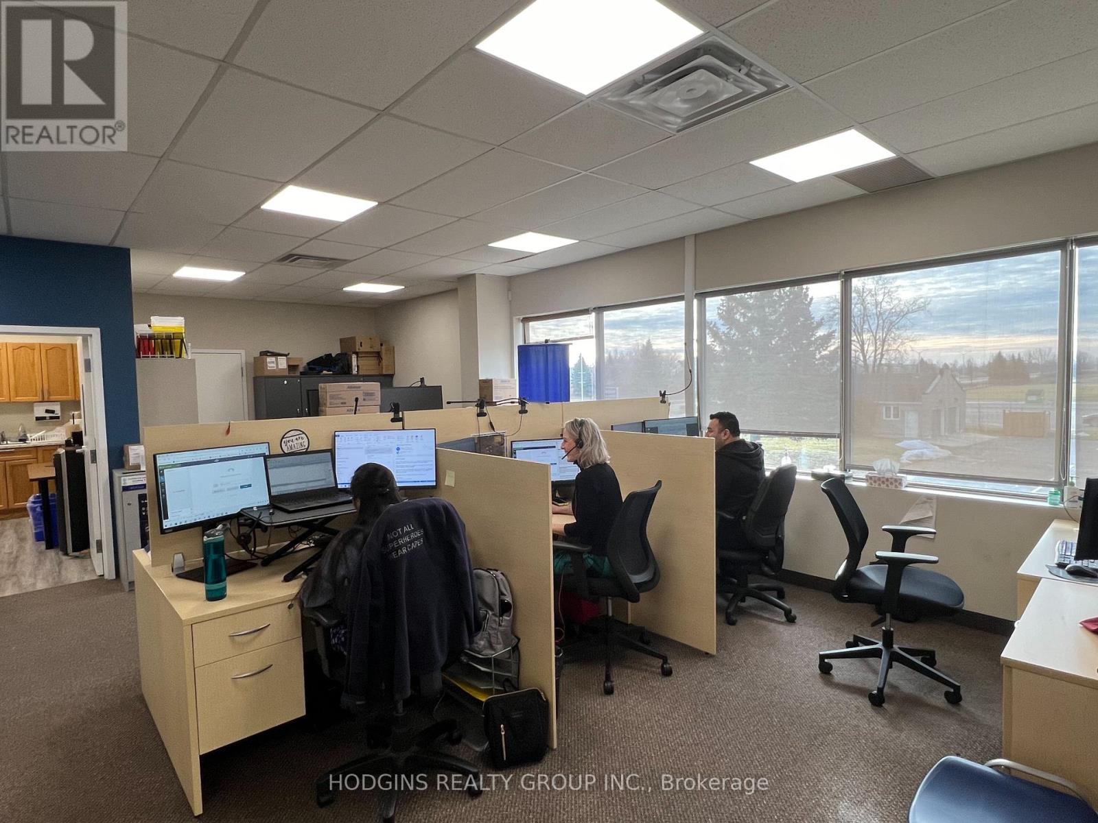 220-221 - 505 PARK ROAD N, Brantford, Ontario