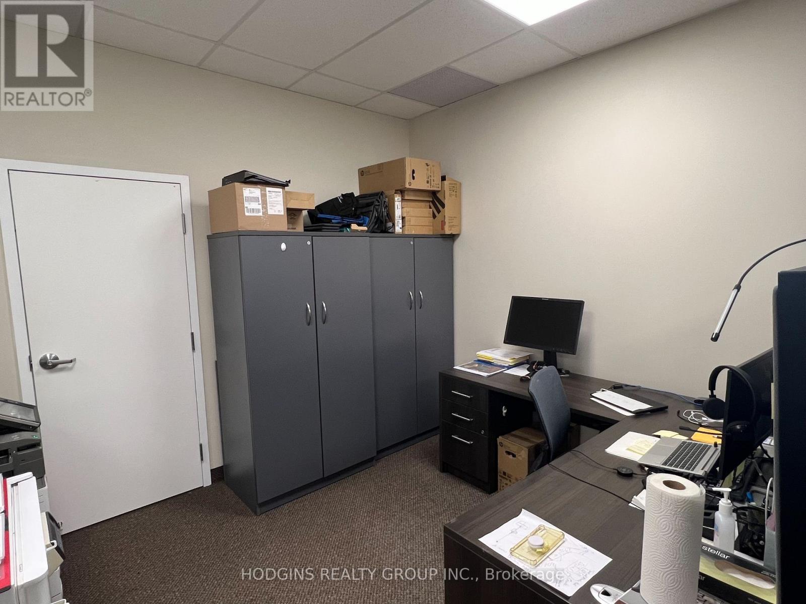 220-221 - 505 Park Road N, Brantford, Ontario  N3R 7K8 - Photo 6 - X12840362