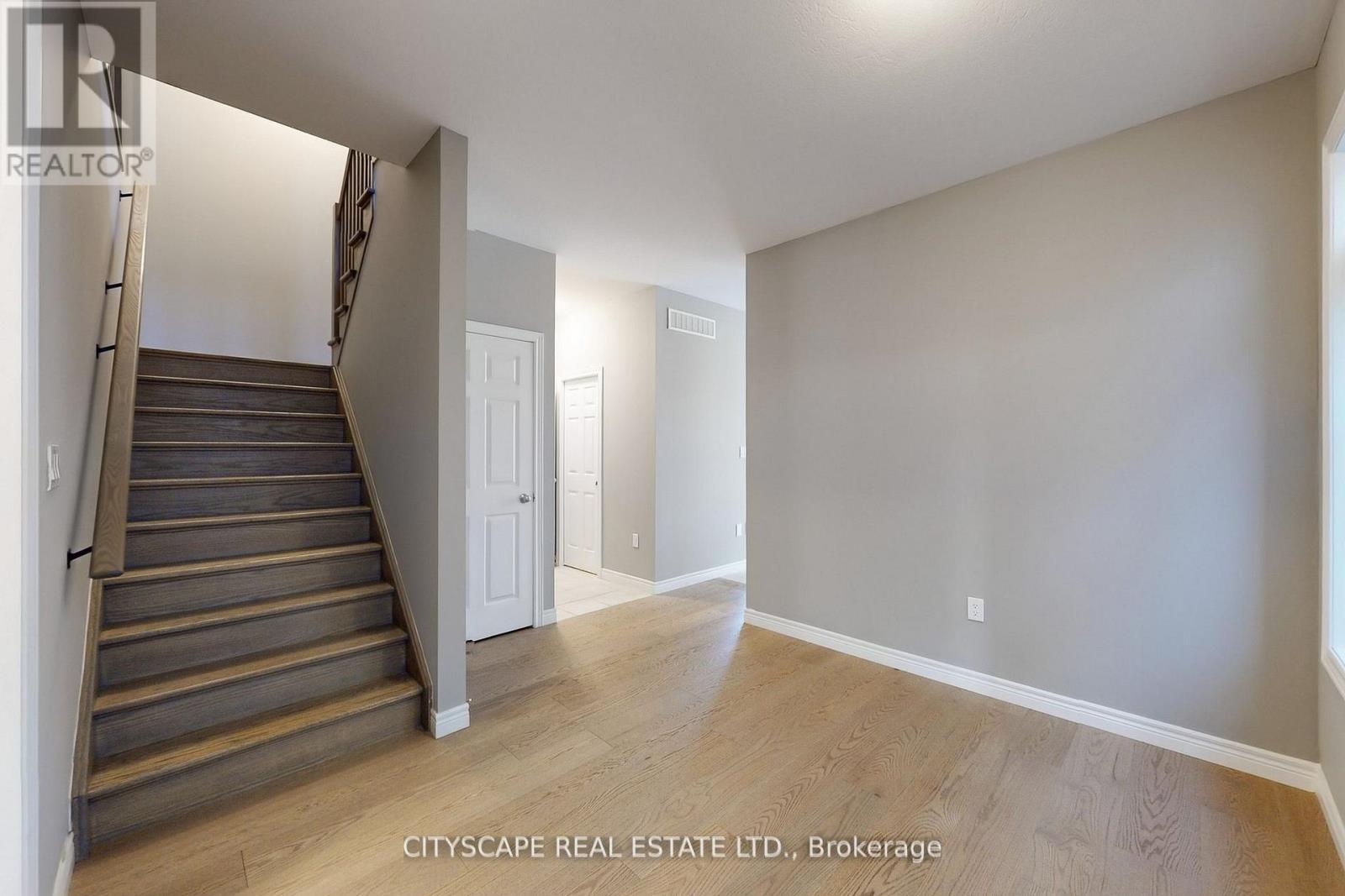 100 Tartan Avenue, Kitchener, Ontario  N2R 0N5 - Photo 16 - X12840400