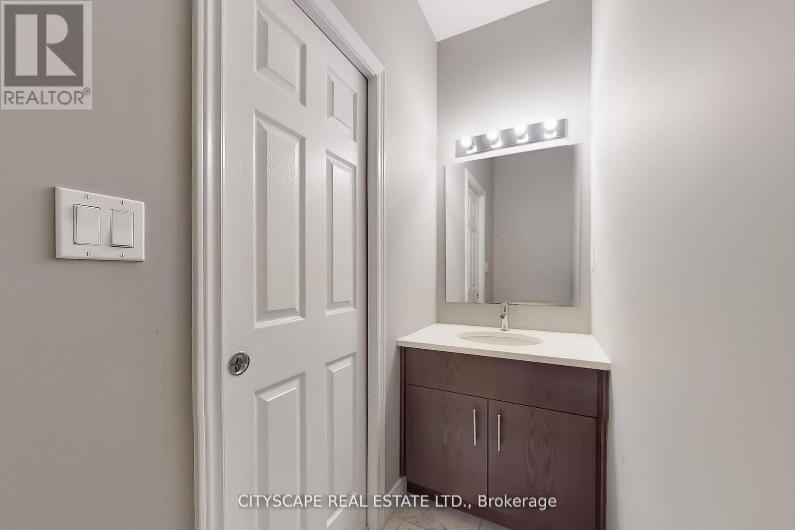 100 Tartan Avenue, Kitchener, Ontario  N2R 0N5 - Photo 19 - X12840400