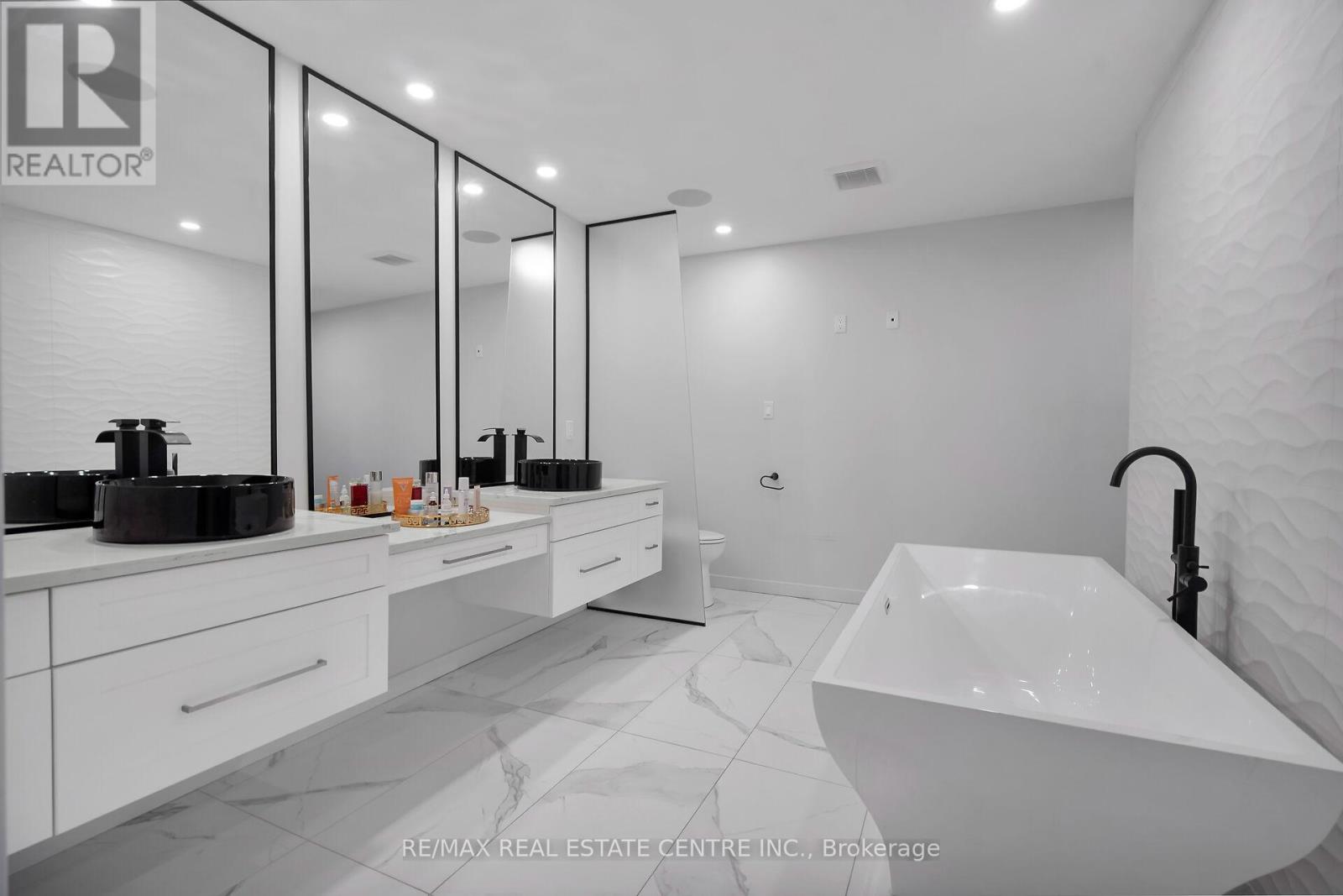 2088 Ironwood Road, London South, Ontario  N6K 0H8 - Photo 33 - X12840444