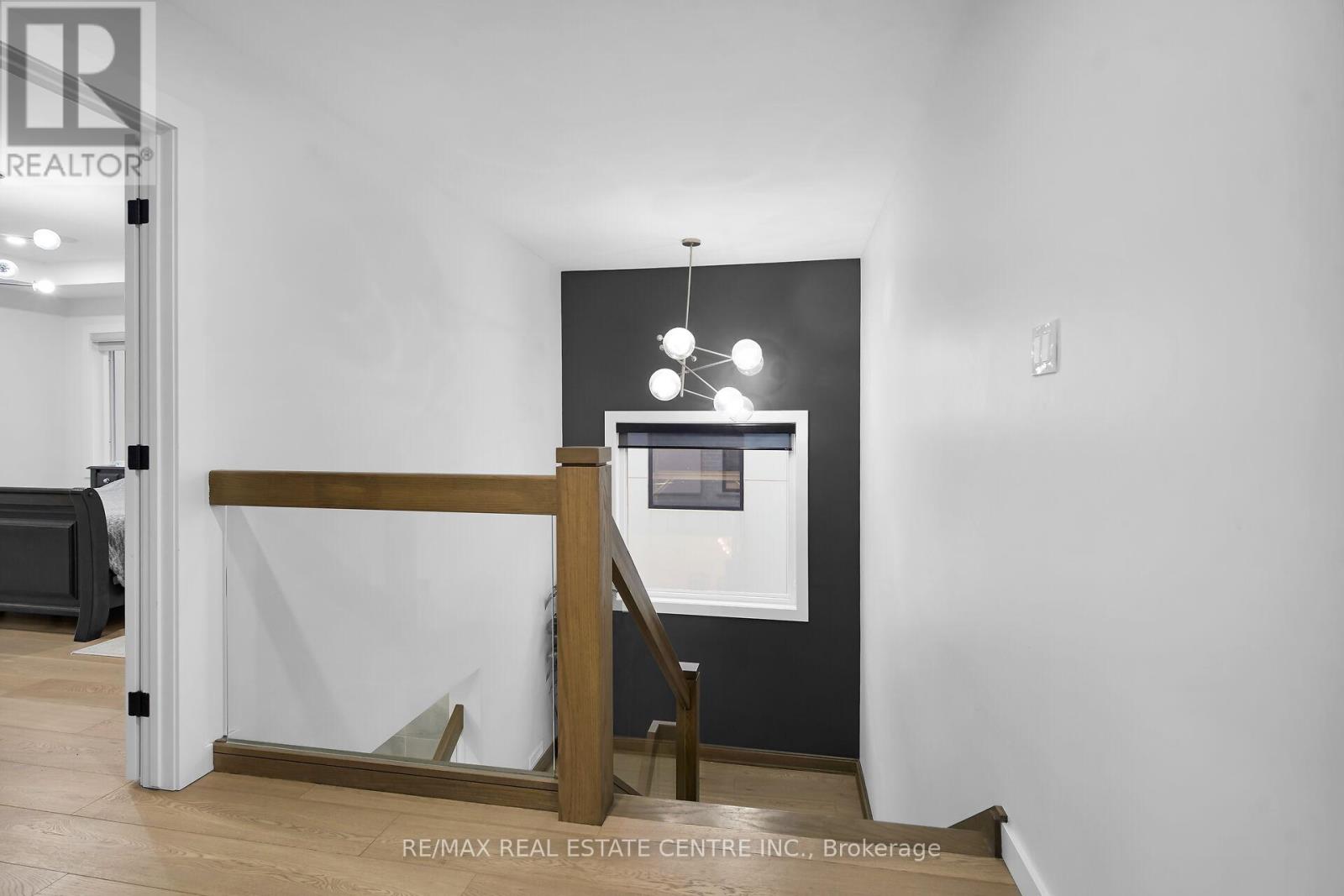 2088 Ironwood Road, London South, Ontario  N6K 0H8 - Photo 9 - X12840444