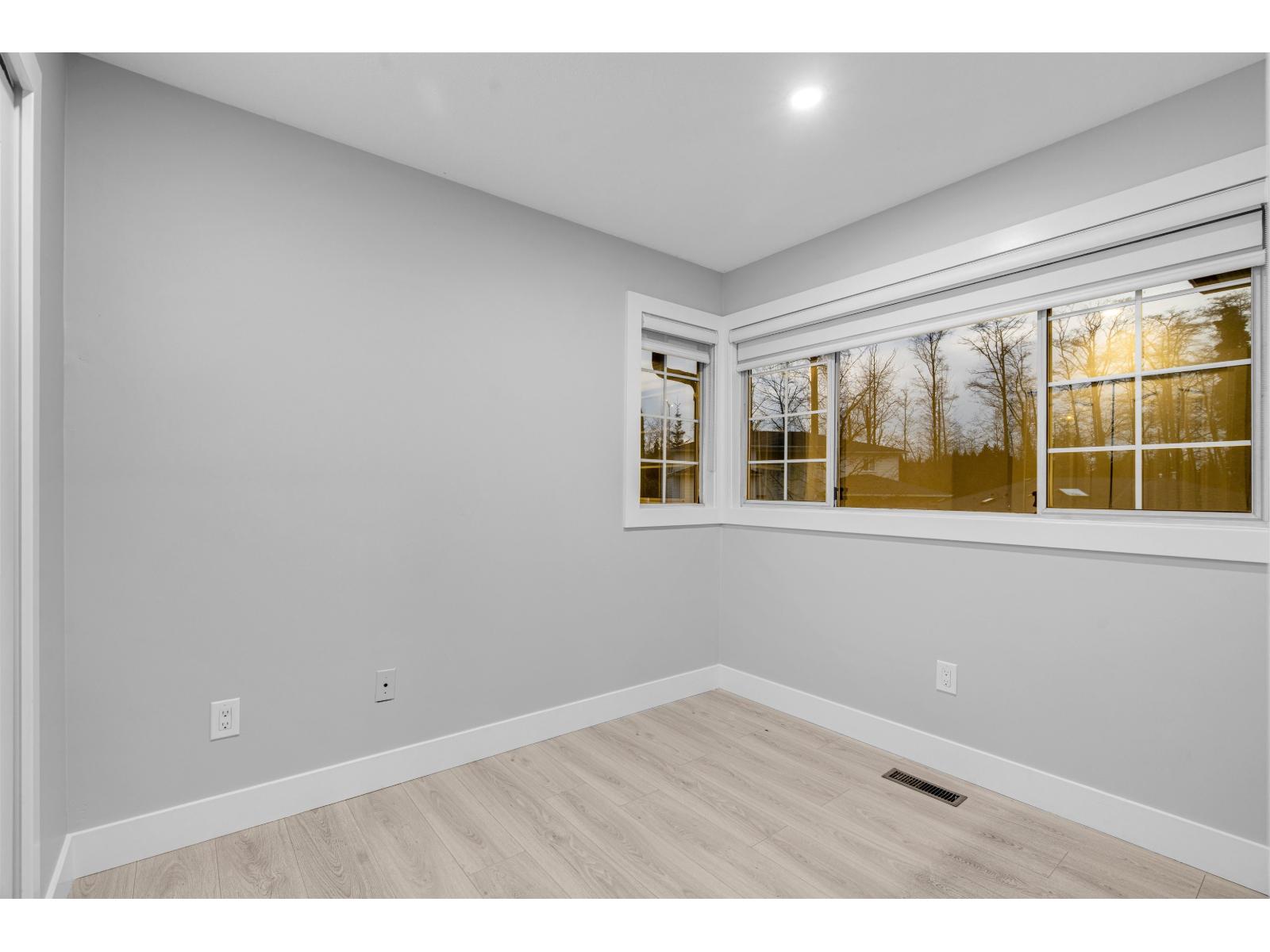 15335 111 Avenue, Surrey, British Columbia  V3R 9H7 - Photo 15 - R3093134