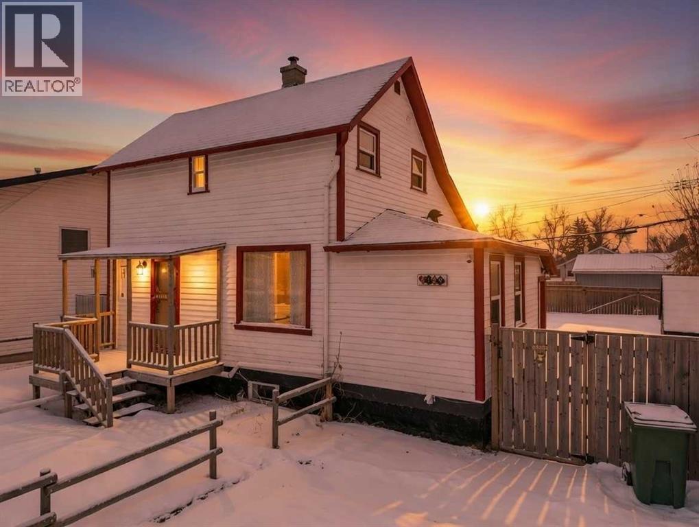 5129 48 Avenue, Ponoka, Alberta  T4J 1J2 - Photo 1 - A2289769