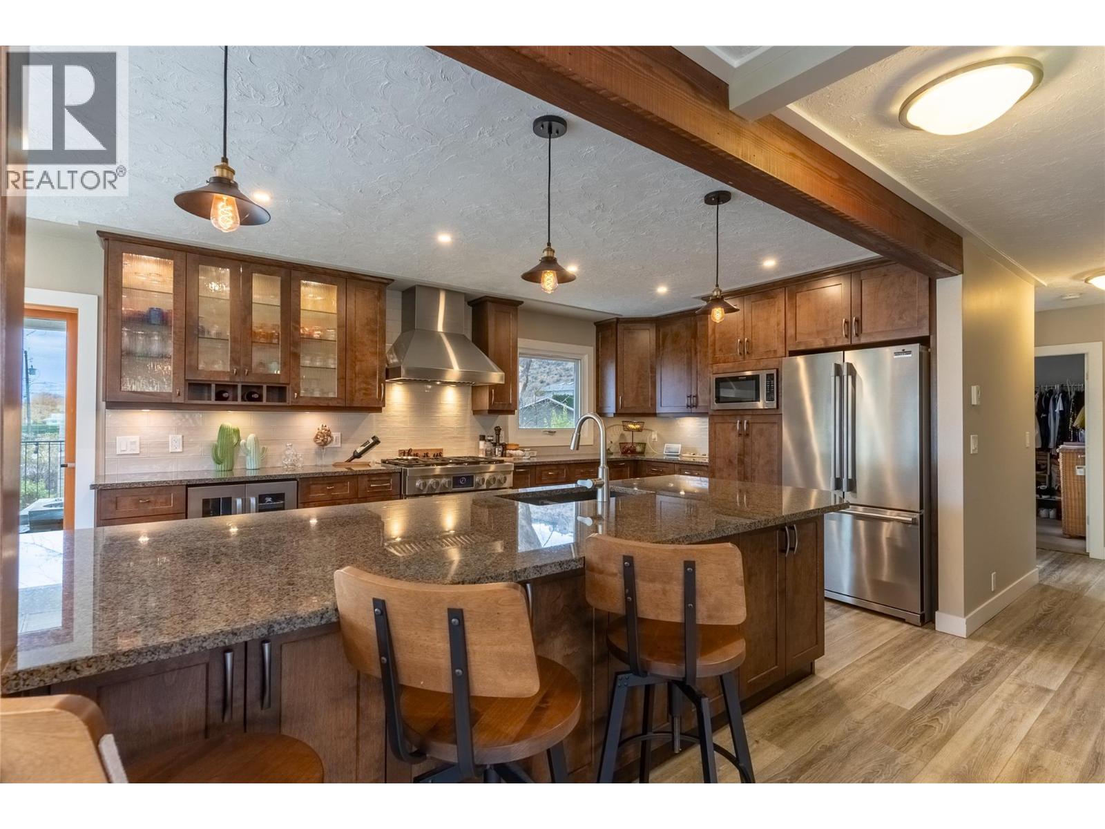 725 Yates Road, Kamloops, British Columbia  V2B 6E1 - Photo 8 - 10367082