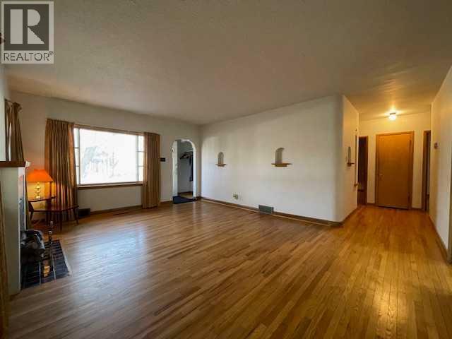 2603 4 Avenue Nw, Calgary, Alberta  T2N 0P7 - Photo 3 - A2286088