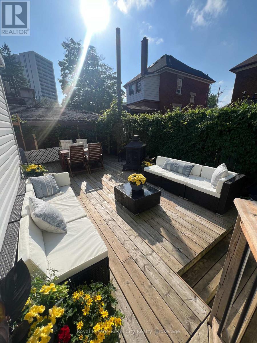 18 Shanley Street, Kitchener, Ontario  N2H 5N8 - Photo 41 - X12710112