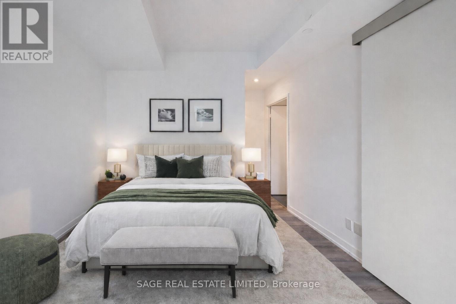 2319 - 20 Edward Street, Toronto, Ontario  M5G 0C5 - Photo 5 - C12812584