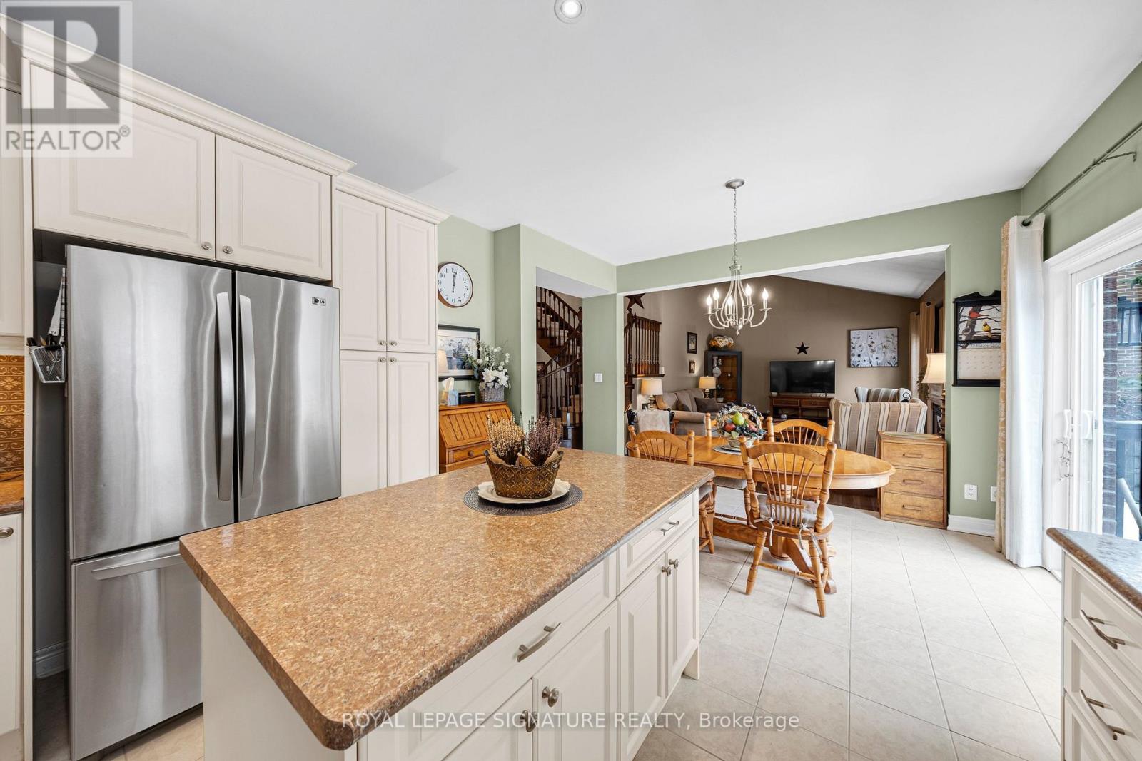 473a Oakwood Drive, Pickering, Ontario  L1W 2M8 - Photo 12 - E12837062