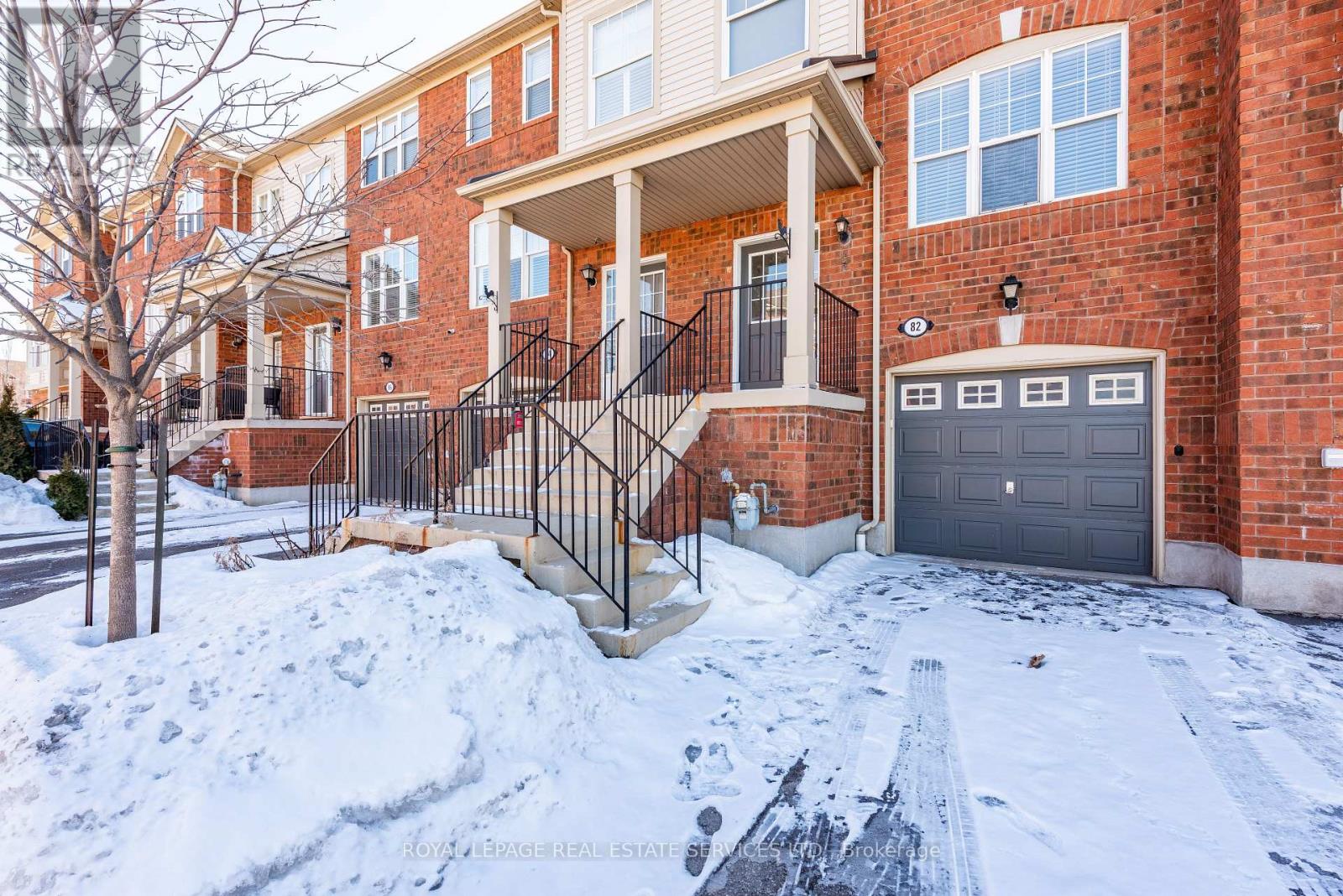 82 - 5980 Whitehorn Avenue, Mississauga, Ontario  L5V 2Y4 - Photo 2 - W12836858