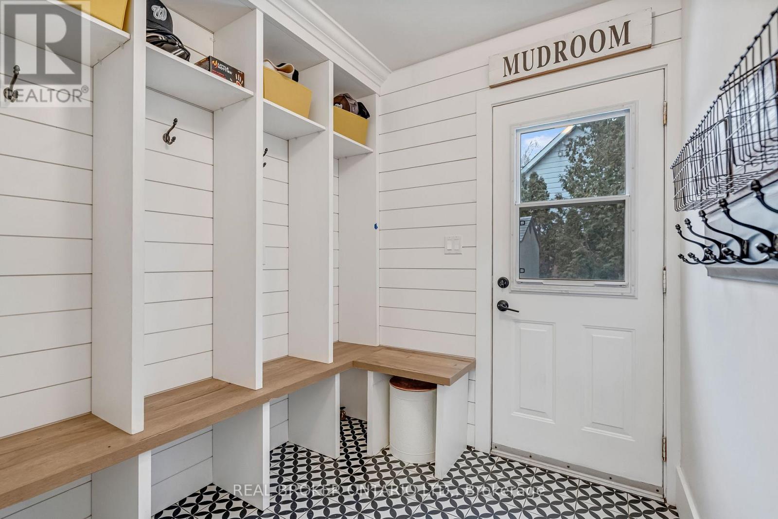 16 Bannisdale Way, Hamilton, Ontario  L0R 1H2 - Photo 22 - X12803778