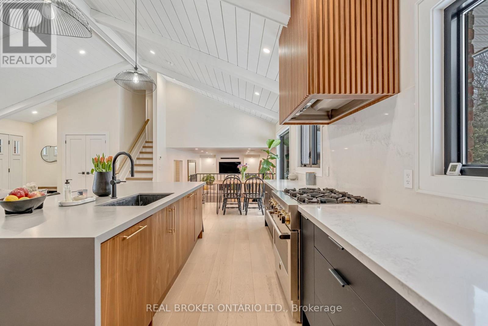 16 Bannisdale Way, Hamilton, Ontario  L0R 1H2 - Photo 16 - X12803778