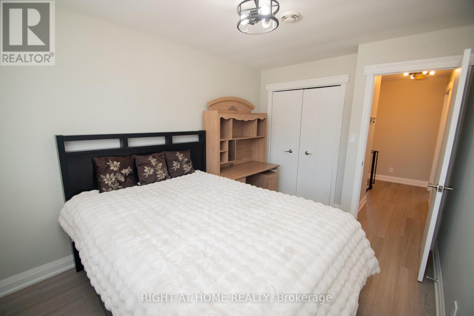 6807 Corwin Crescent, Niagara Falls, Ontario  L2G 2M8 - Photo 35 - X12840354