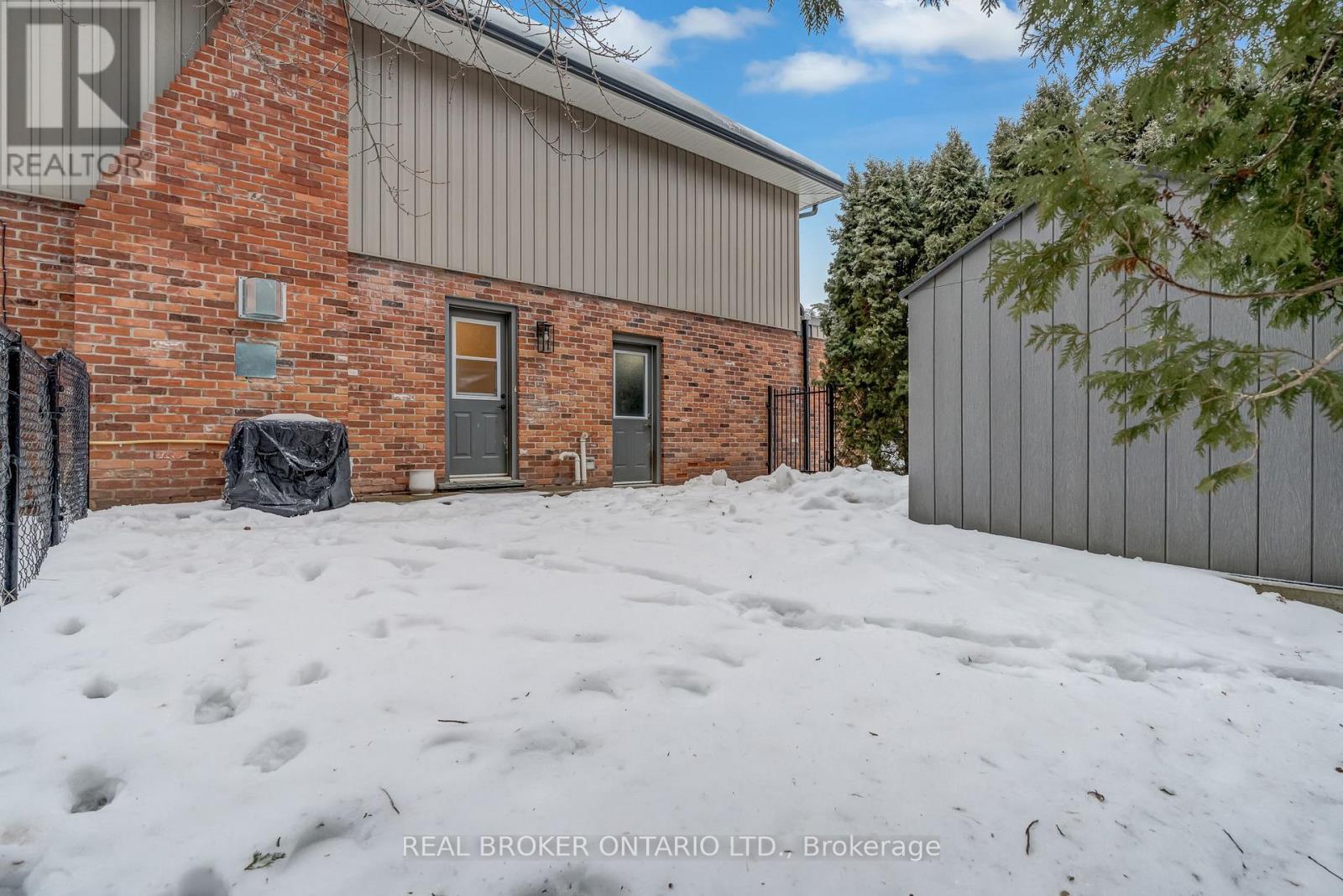 16 Bannisdale Way, Hamilton, Ontario  L0R 1H2 - Photo 41 - X12803778