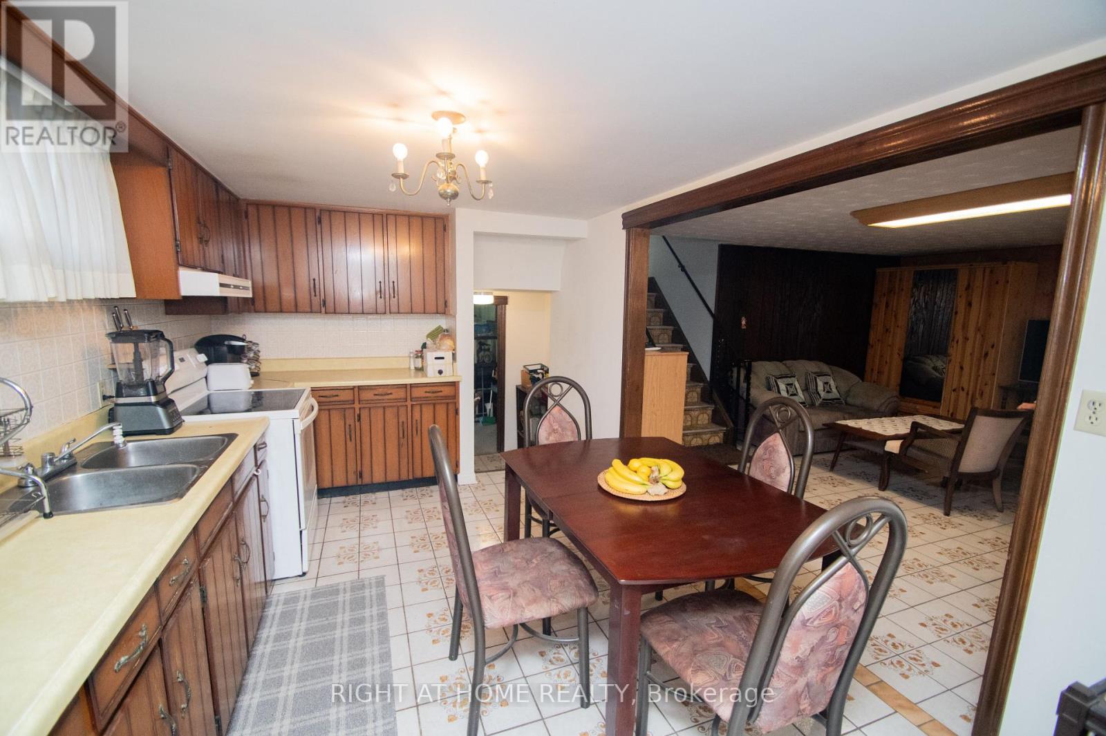 6807 Corwin Crescent, Niagara Falls, Ontario  L2G 2M8 - Photo 38 - X12840354