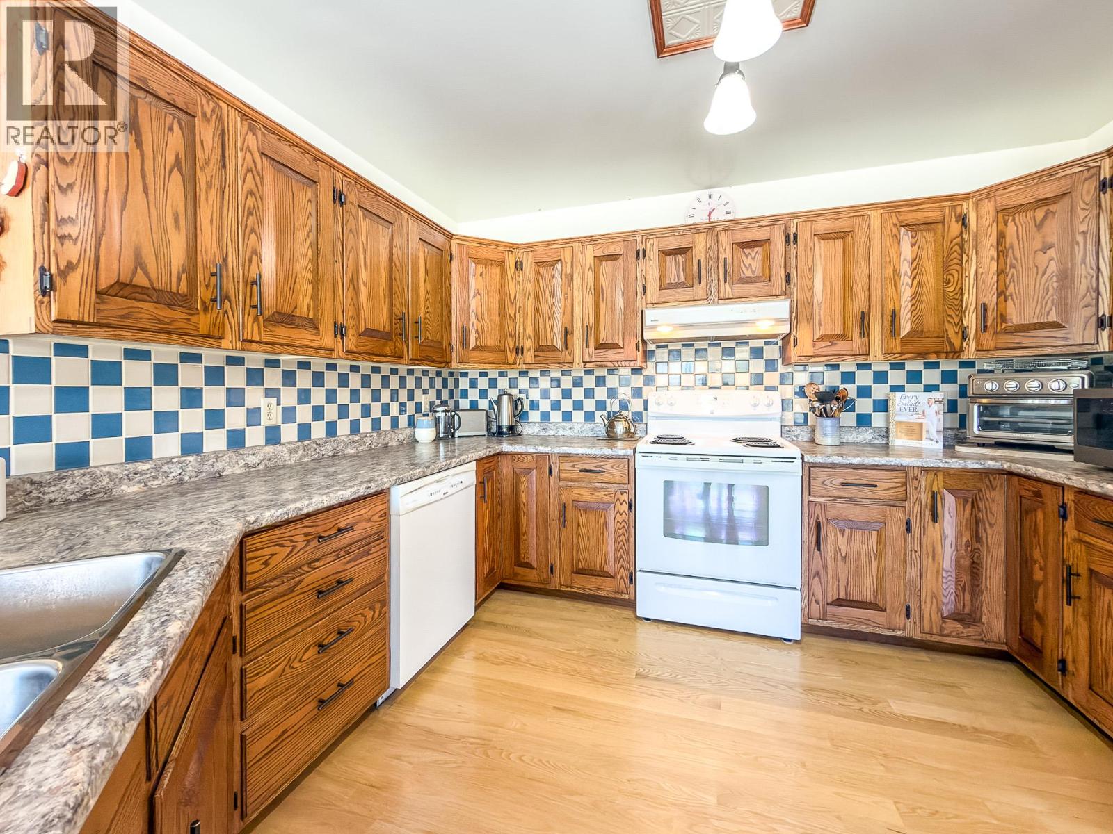 3900 25th Street S, Cranbrook, British Columbia  V1C 7H3 - Photo 17 - 10377760