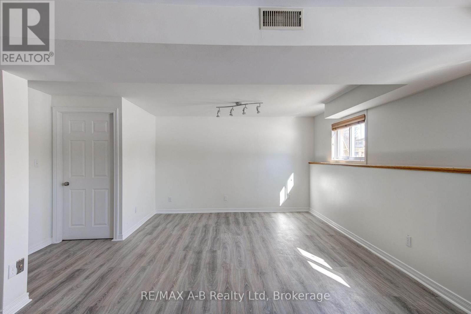 29 Dunsford Crescent, St. Marys, Ontario  N4X 1A5 - Photo 27 - X12840536