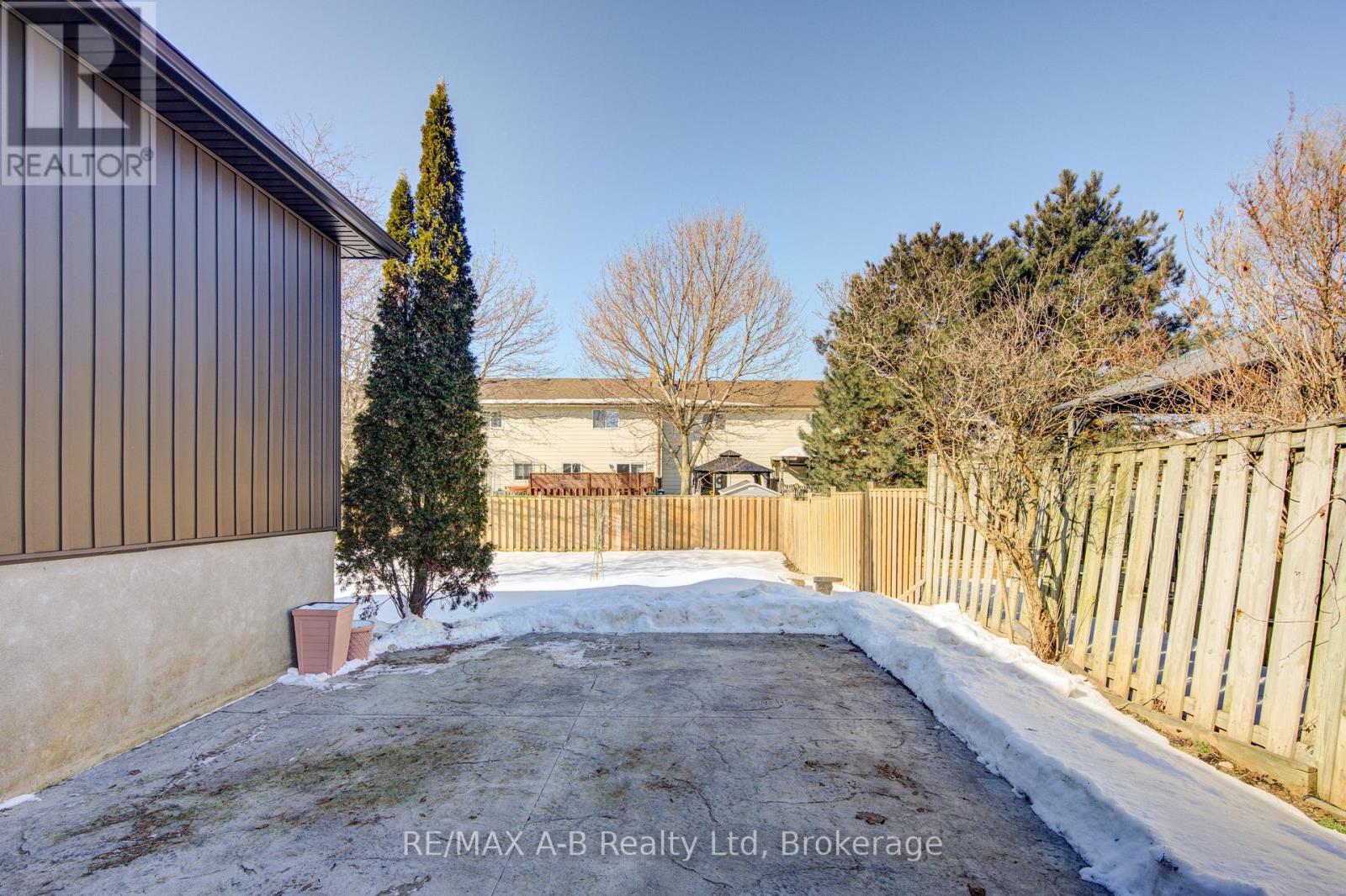 29 Dunsford Crescent, St. Marys, Ontario  N4X 1A5 - Photo 36 - X12840536