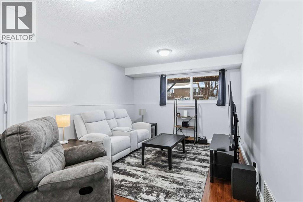 373 Ross Haven Drive, Fort Mcmurray, Alberta  T9H 3P2 - Photo 16 - A2282784