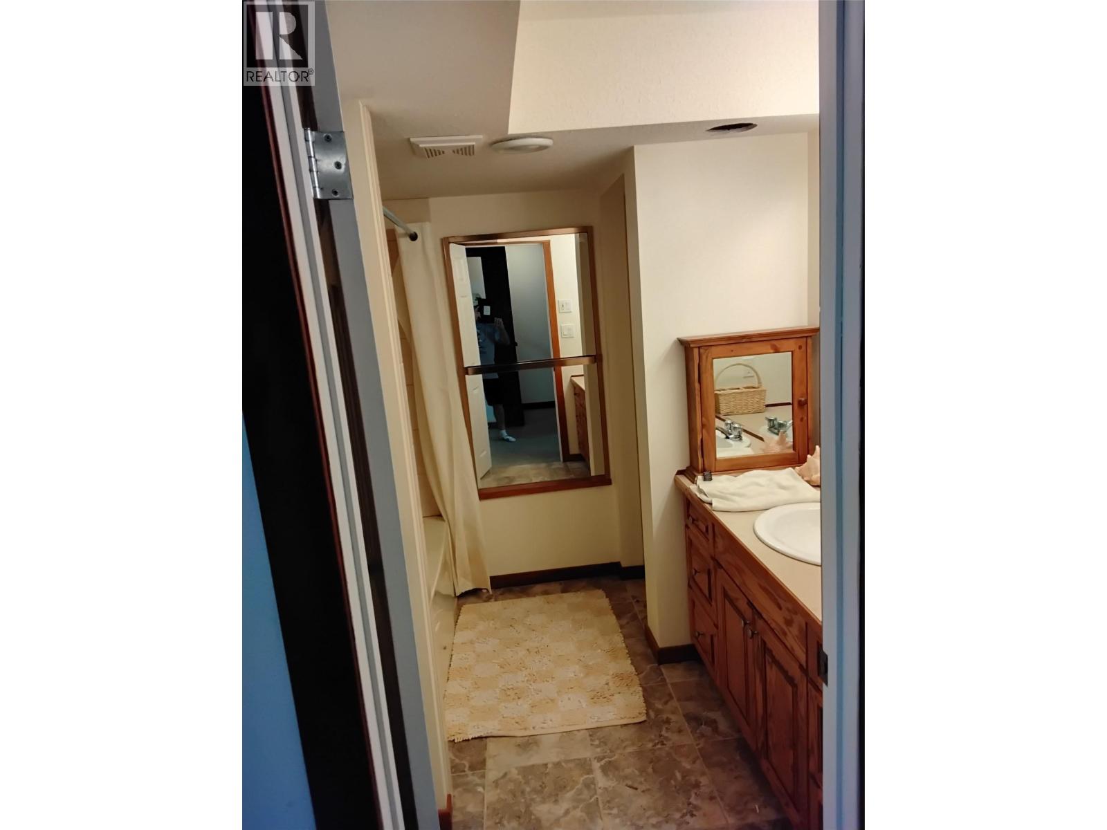 453 13th Avenue, Invermere, British Columbia  V0A 1K4 - Photo 18 - 10356569