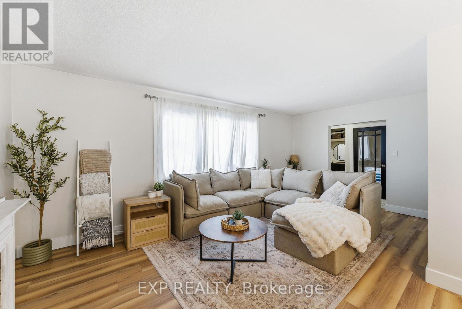 67 Leland Drive, Belleville (Belleville Ward), Ontario  K8P 1G4 - Photo 14 - X12840460