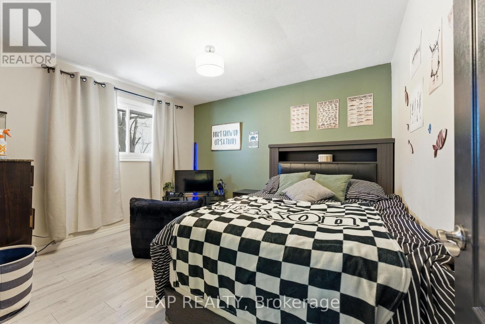 67 Leland Drive, Belleville (Belleville Ward), Ontario  K8P 1G4 - Photo 30 - X12840460