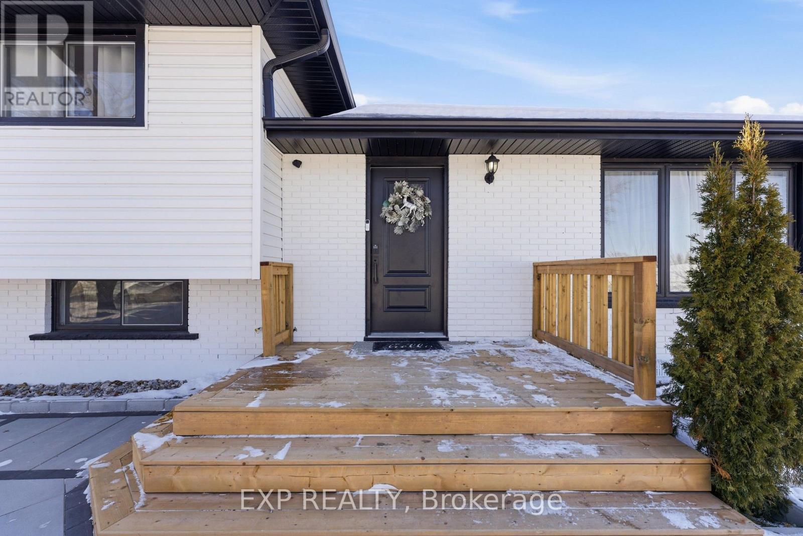 67 Leland Drive, Belleville (Belleville Ward), Ontario  K8P 1G4 - Photo 7 - X12840460