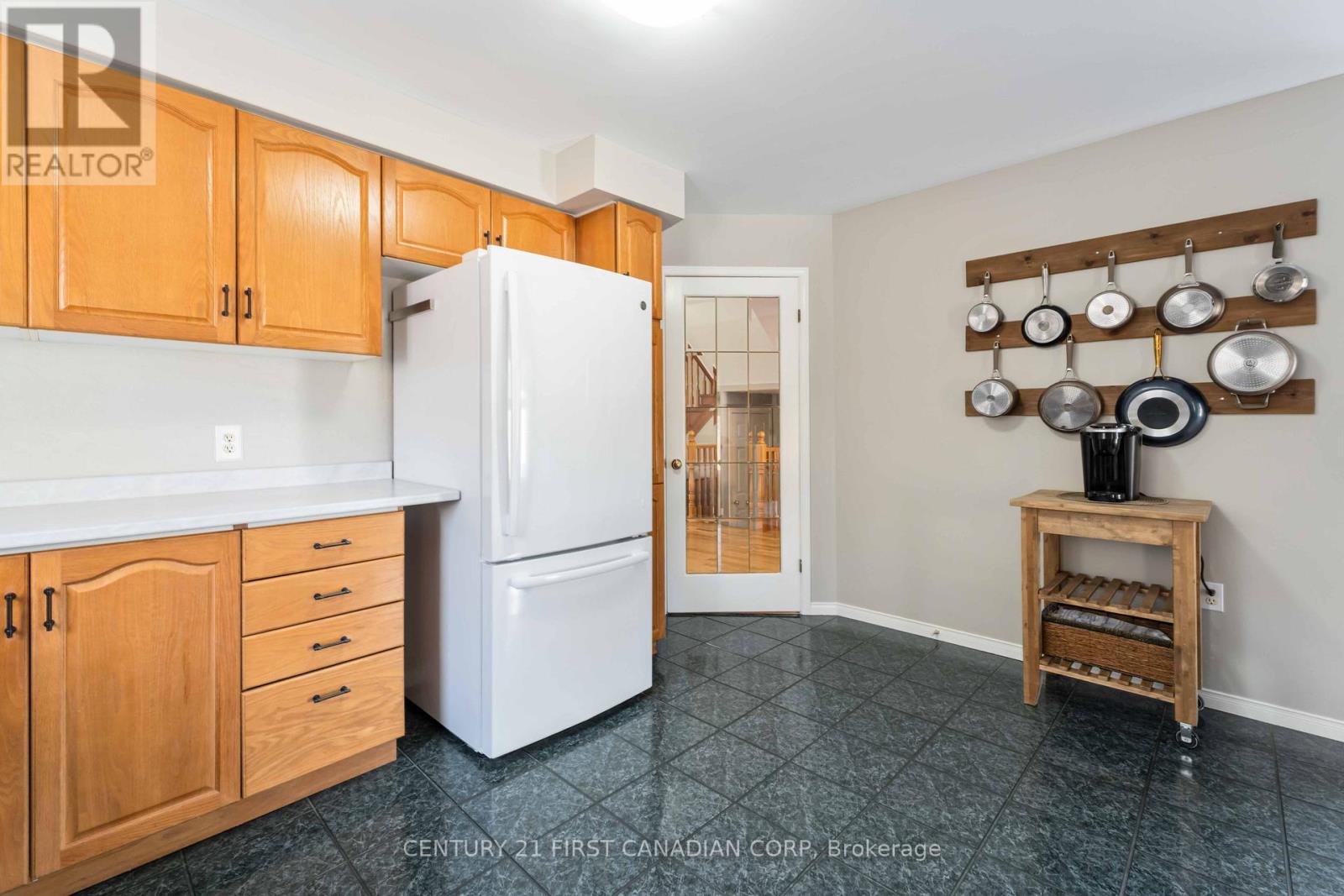 49 Foxtrot Drive, Hamilton, Ontario  L8J 3T5 - Photo 13 - X12840568