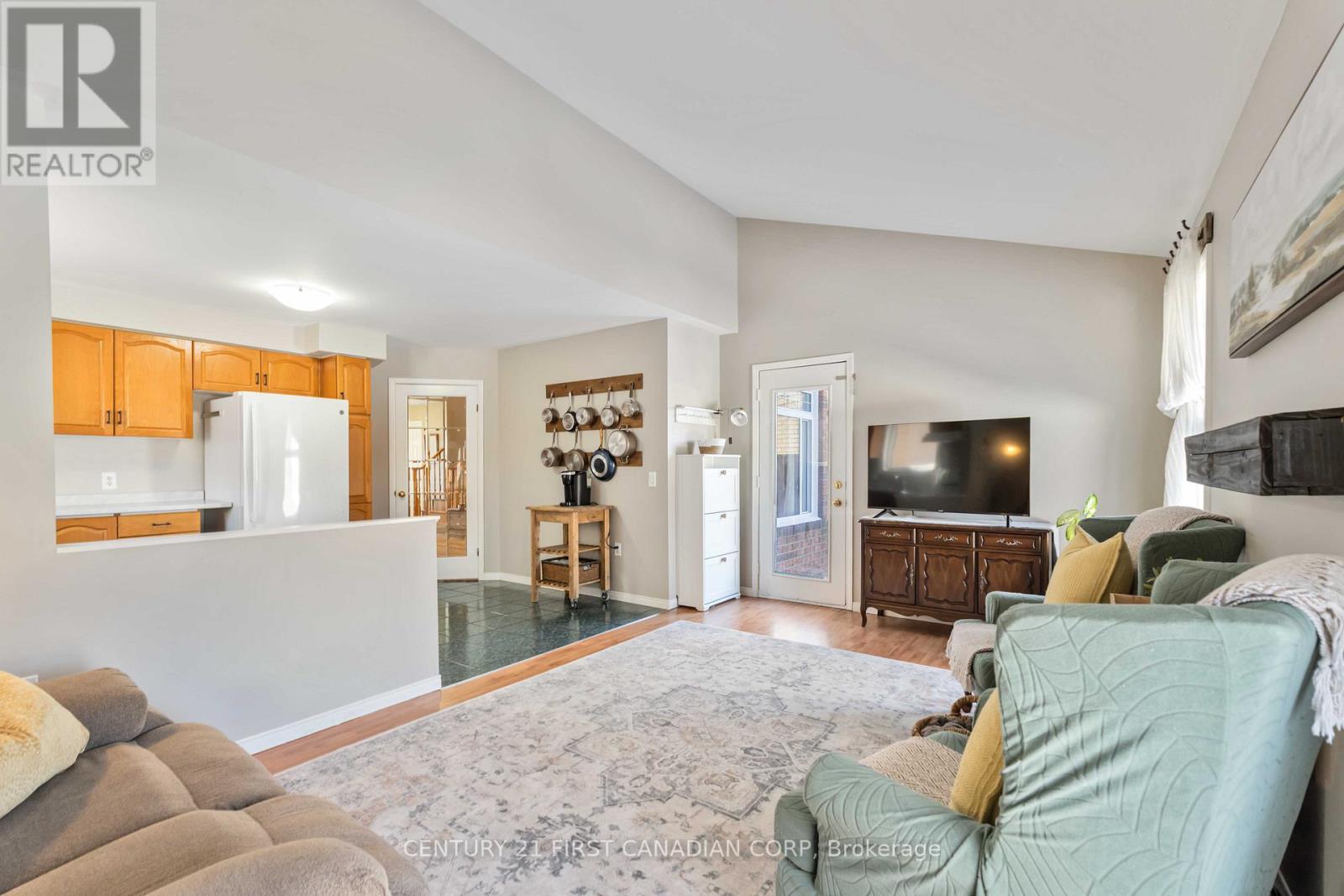 49 Foxtrot Drive, Hamilton, Ontario  L8J 3T5 - Photo 14 - X12840568