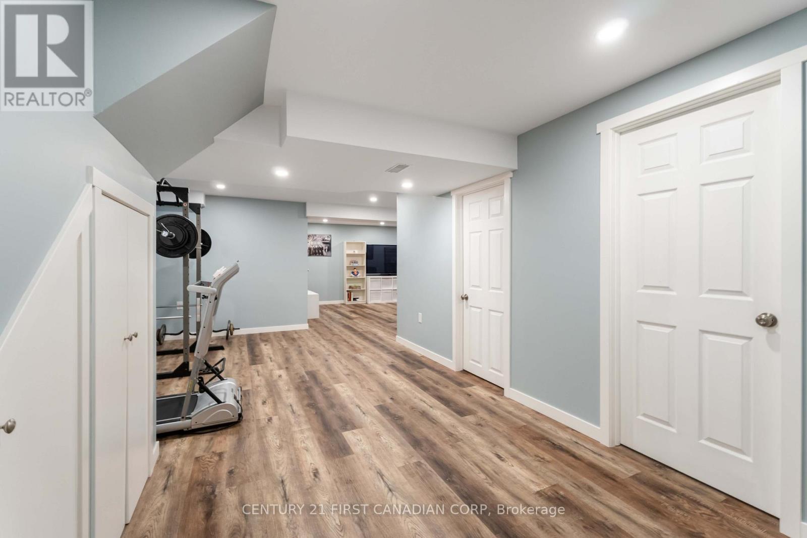 49 Foxtrot Drive, Hamilton, Ontario  L8J 3T5 - Photo 32 - X12840568