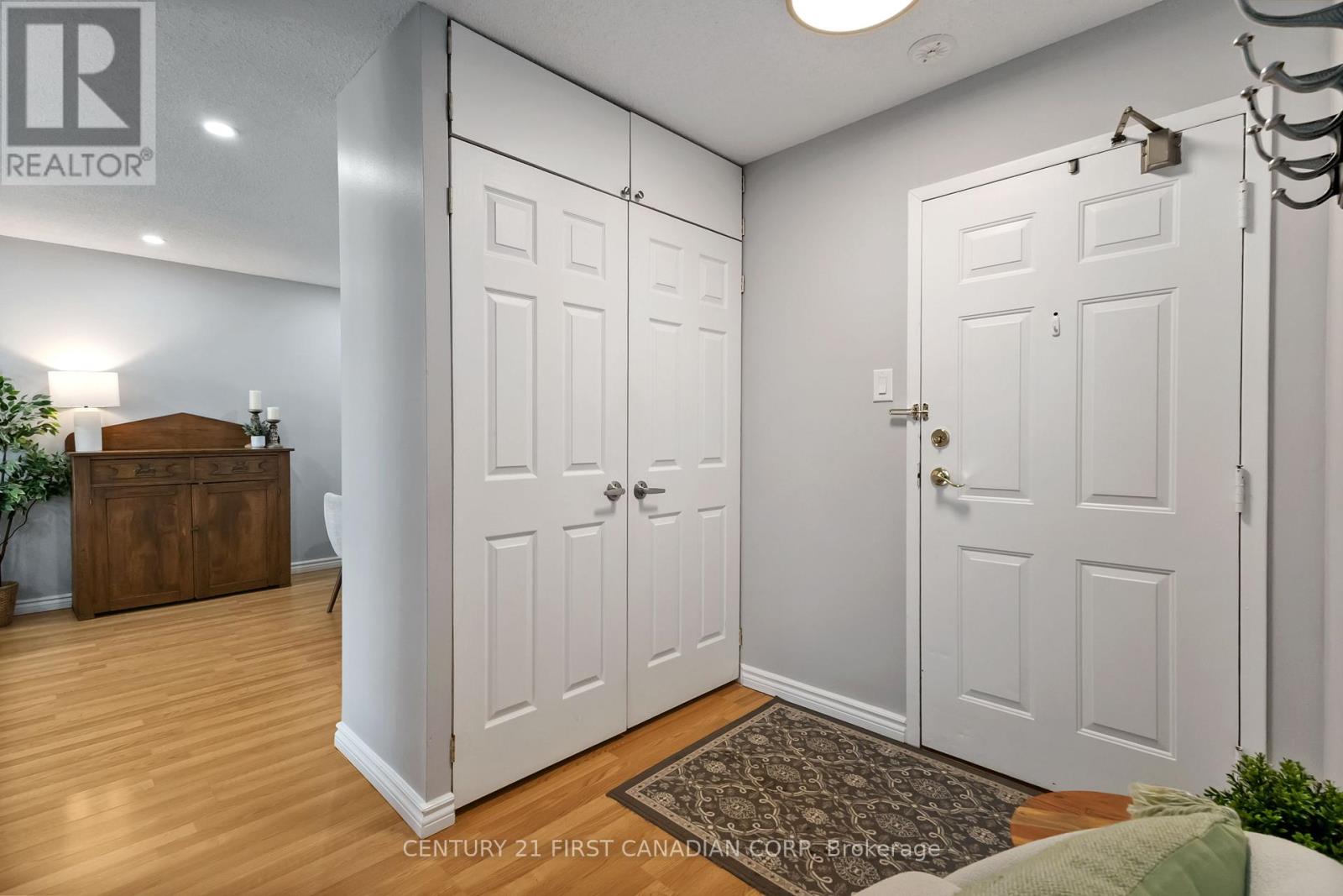 1003 - 95 Baseline Road W, London South, Ontario  N6J 4X3 - Photo 12 - X12840584