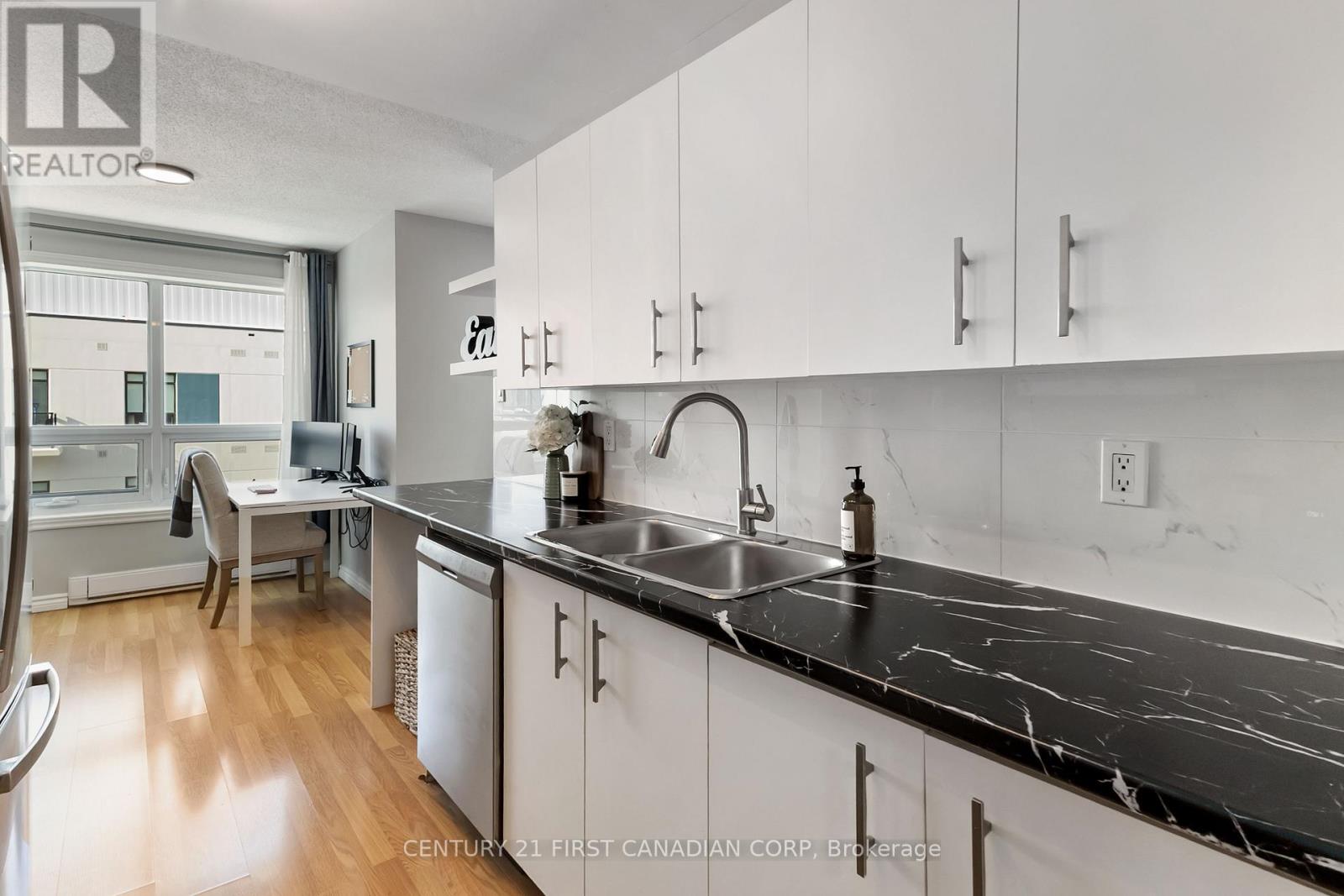 1003 - 95 Baseline Road W, London South, Ontario  N6J 4X3 - Photo 15 - X12840584