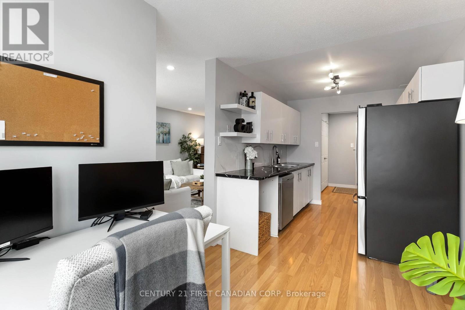 1003 - 95 Baseline Road W, London South, Ontario  N6J 4X3 - Photo 17 - X12840584