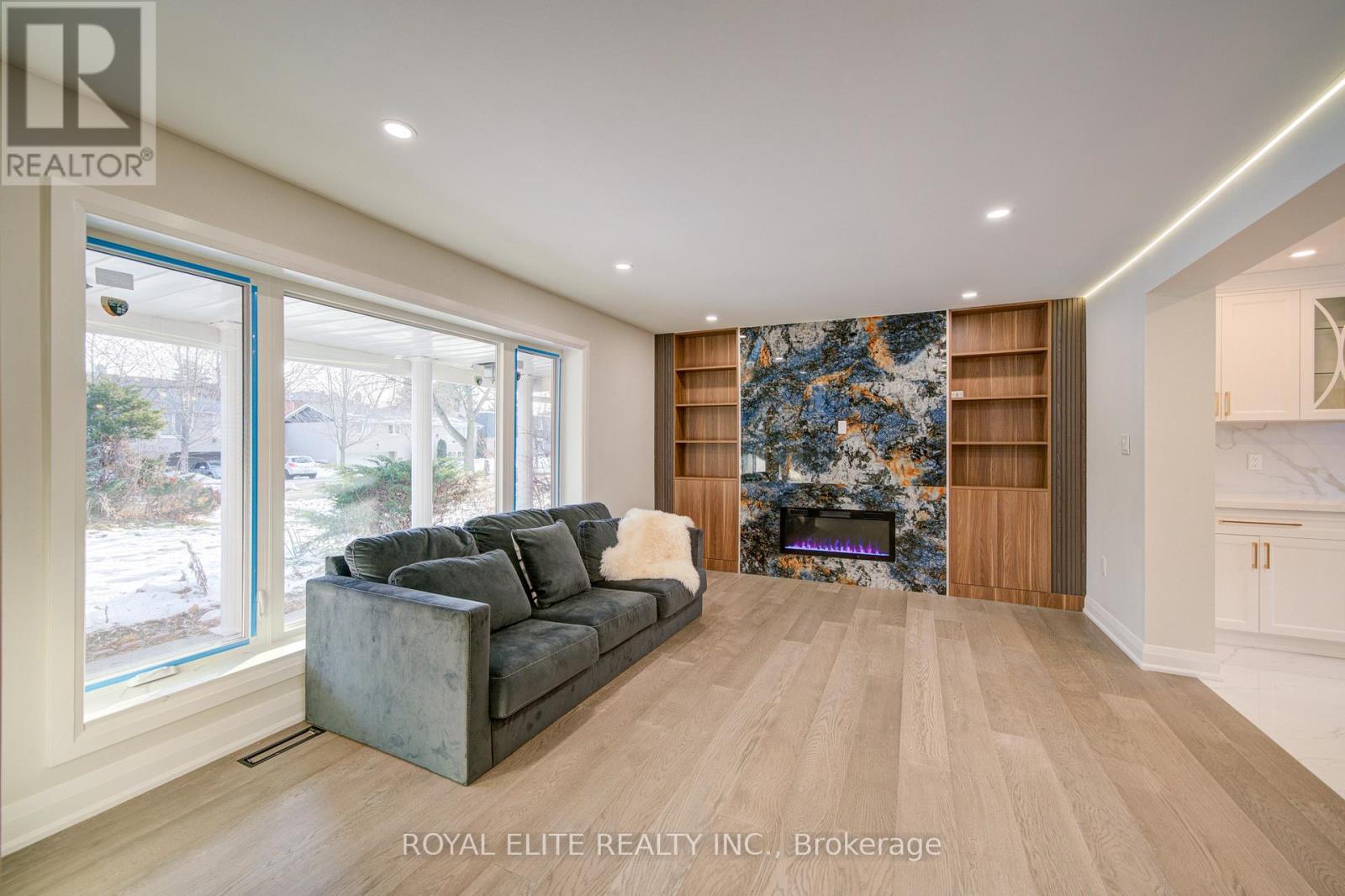 40 Squire Baker's Lane, Markham, Ontario  L3P 3G9 - Photo 6 - N12831390